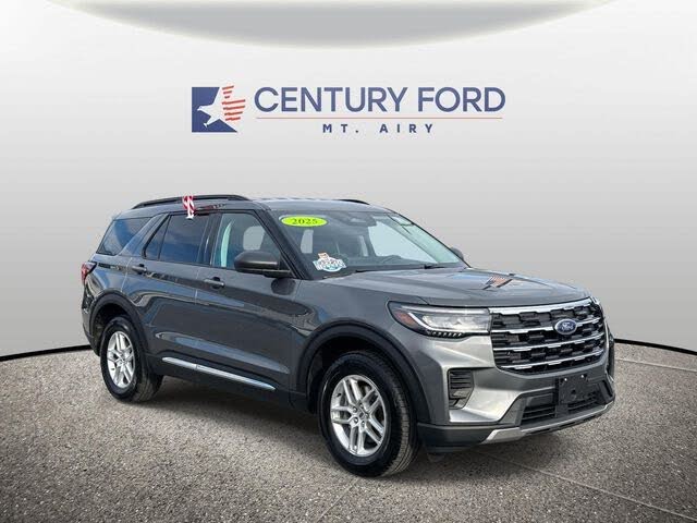 2025 Ford Explorer Active AWD