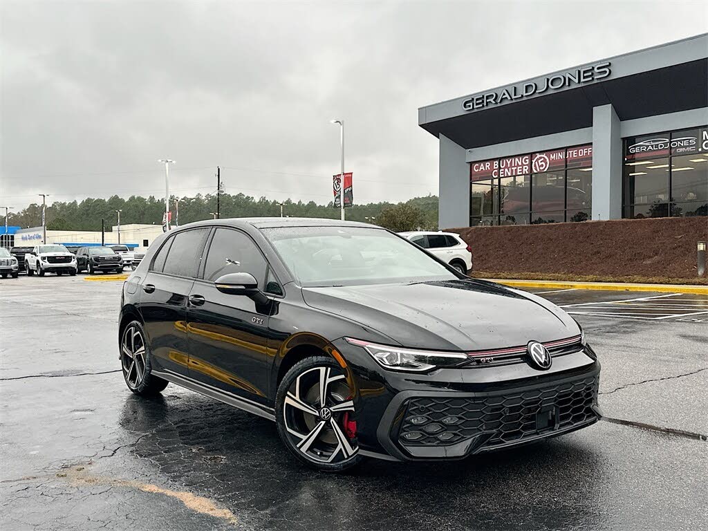 2025 Volkswagen Golf GTI SE FWD