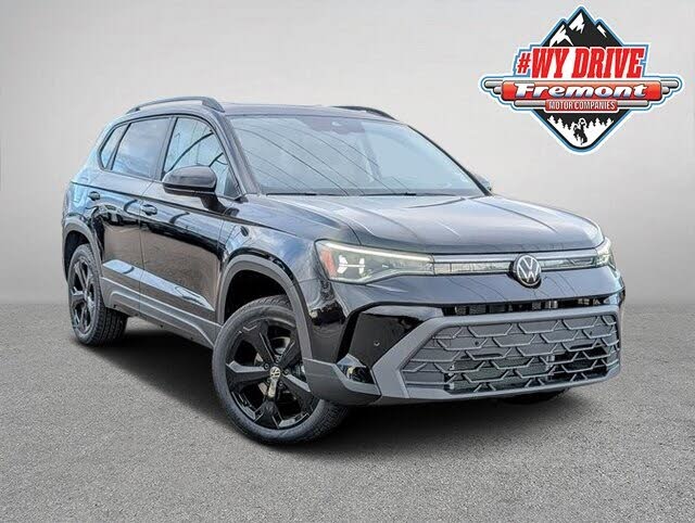 2025 Volkswagen Taos SE Black 4Motion