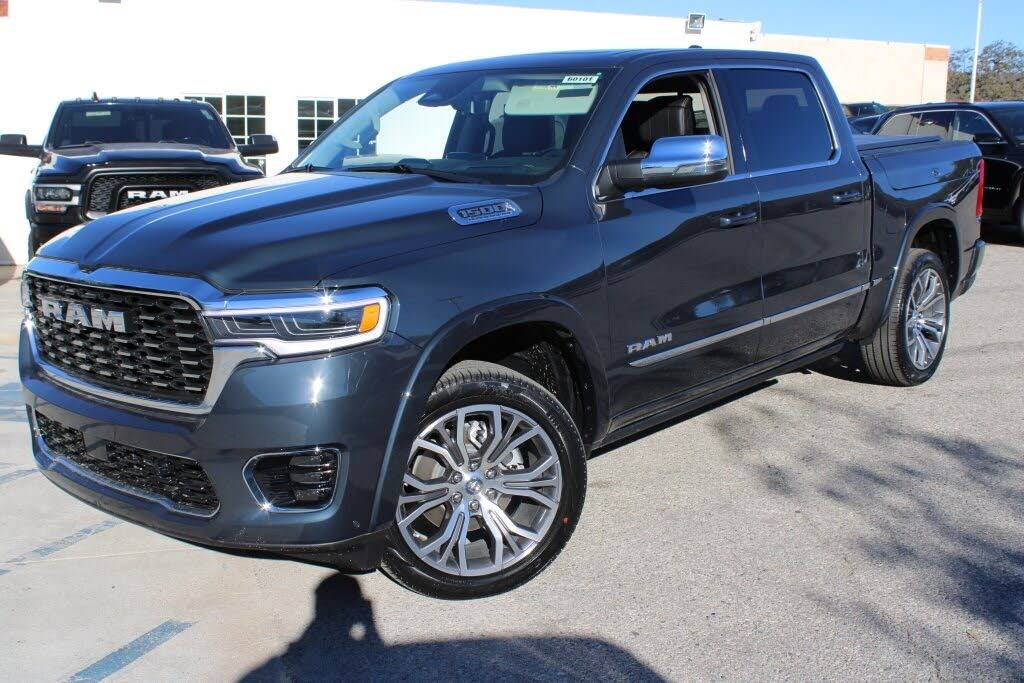 2026 RAM 1500 Tungsten Crew Cab 4WD