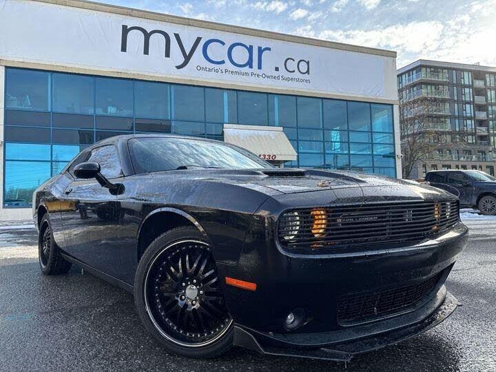 Dodge Challenger SXT RWD 2018