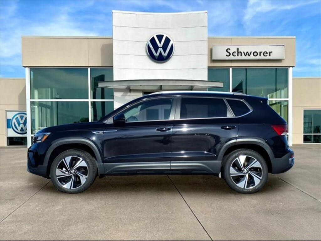 2024 Volkswagen Taos SE 4Motion