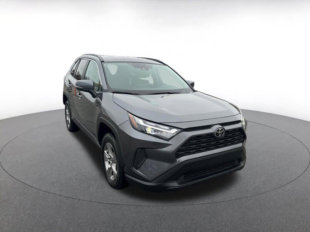 2025 Toyota RAV4 XLE FWD