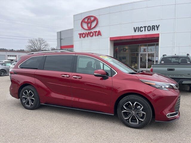 2025 Toyota Sienna Platinum 7-Passenger AWD