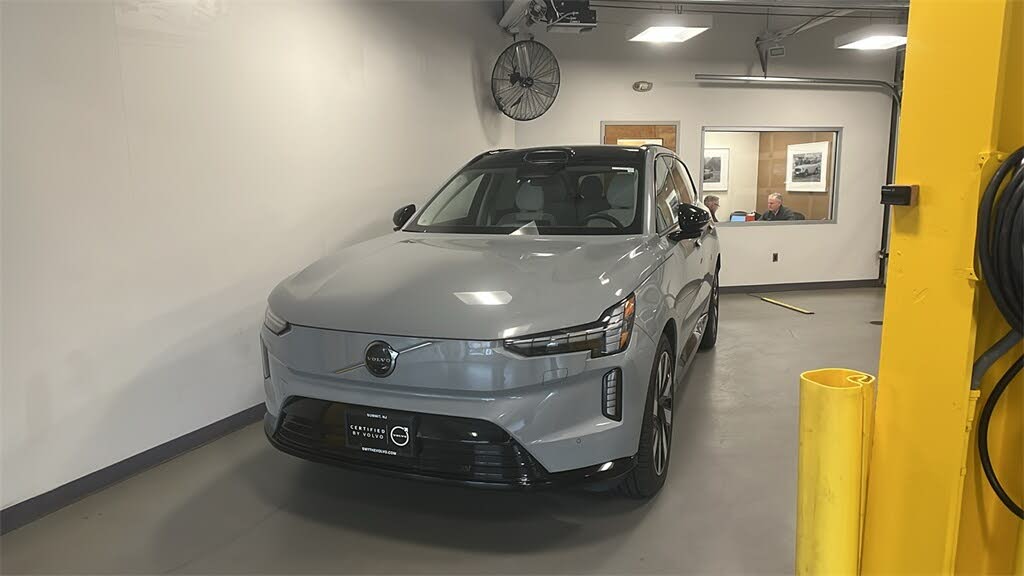 2025 Volvo EX90 Twin Ultra 7-Passenger eAWD