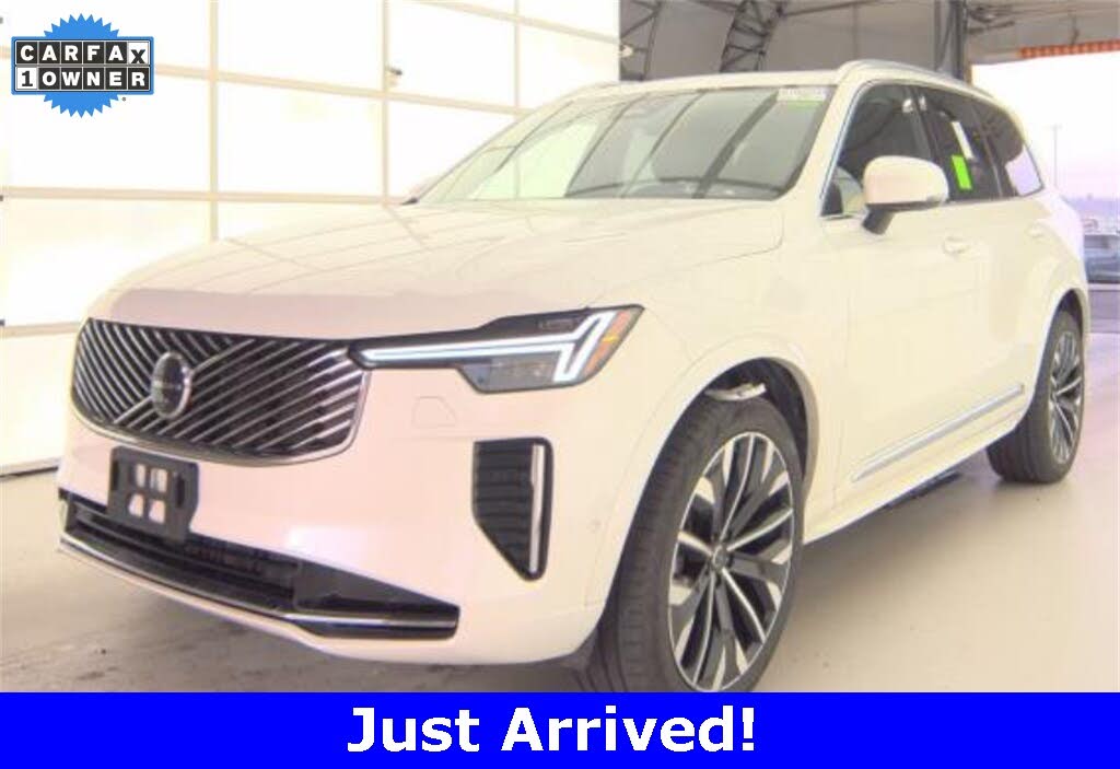 2025 Volvo XC90 B6 Plus Bright Theme 7-Passenger AWD