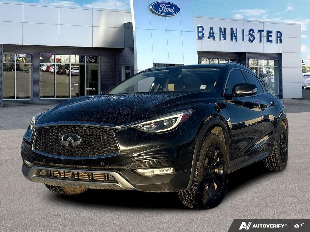 2017 INFINITI QX30