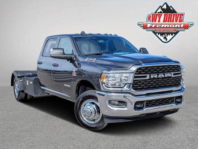 2022 RAM 3500 Chassis Tradesman Crew Cab DRW 4WD