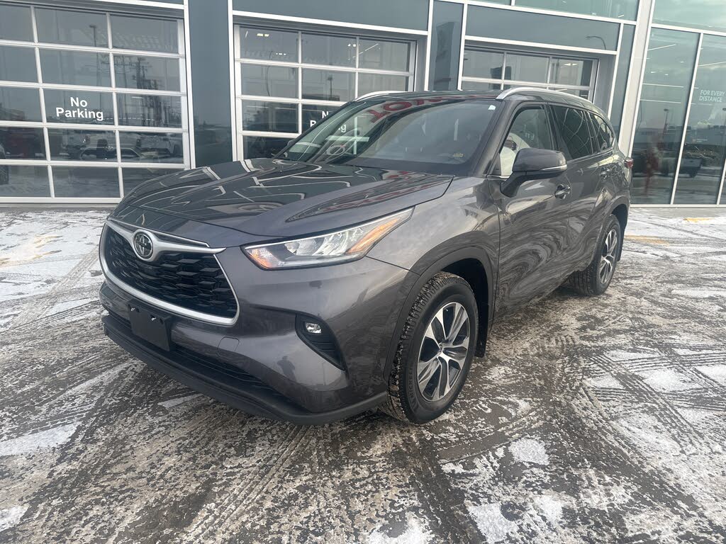 2022 Toyota Highlander XLE AWD