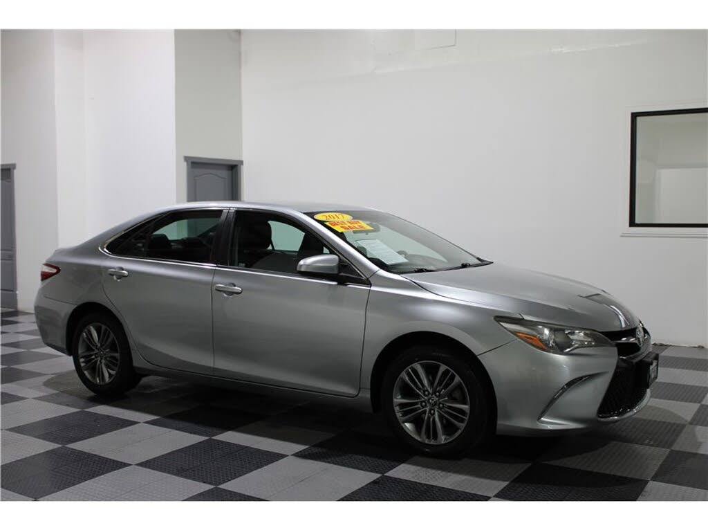 2017 Toyota Camry SE