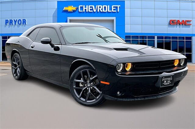 2021 Dodge Challenger SXT RWD