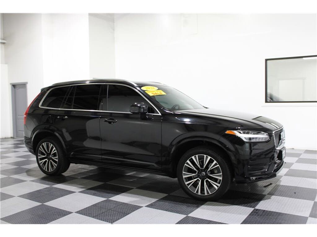 2021 Volvo XC90 T5 Momentum AWD