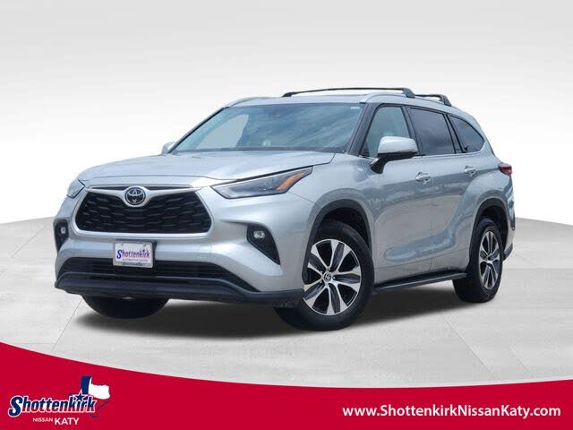 2022 Toyota Highlander XLE FWD