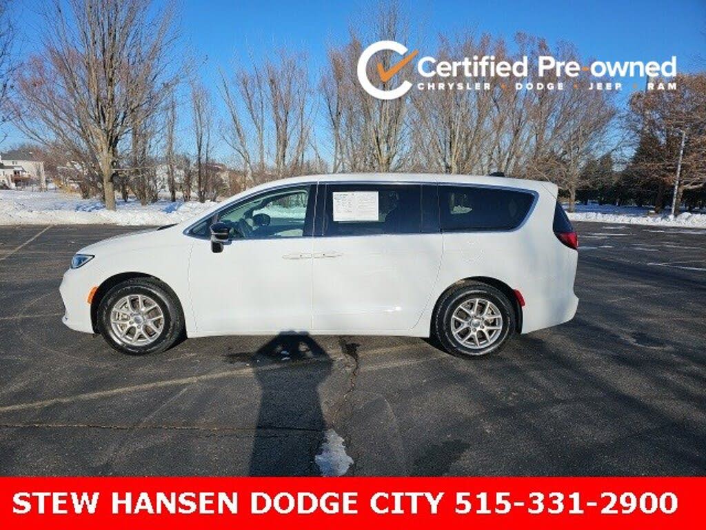 2024 Chrysler Pacifica Touring L FWD