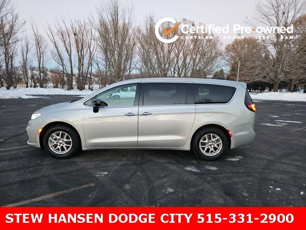 2024 Chrysler Pacifica Touring L FWD