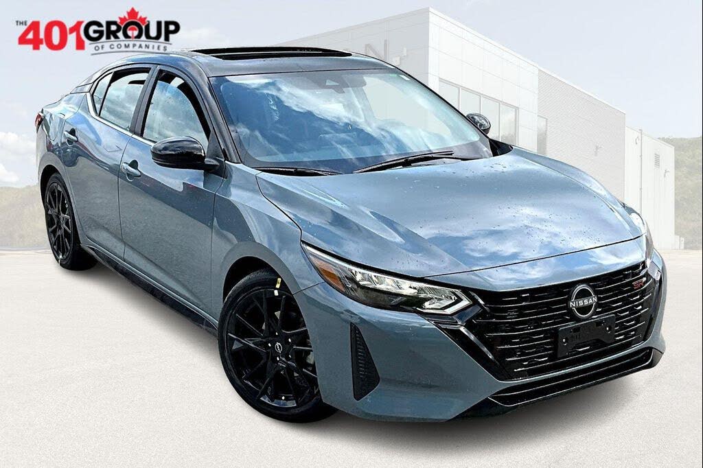 Nissan Sentra SR FWD 2025