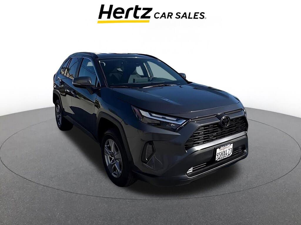 2025 Toyota RAV4 XLE FWD