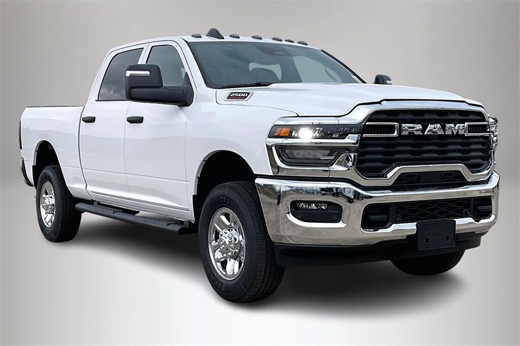 2026 RAM 2500 Tradesman Crew Cab 4WD