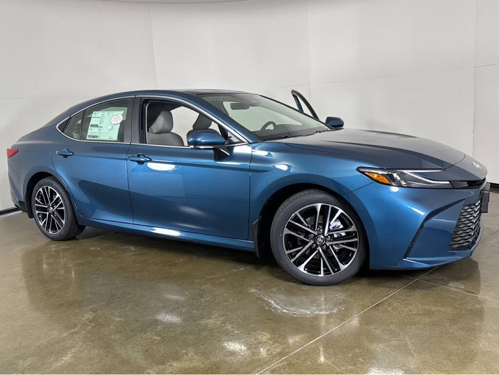 2026 Toyota Camry XLE FWD