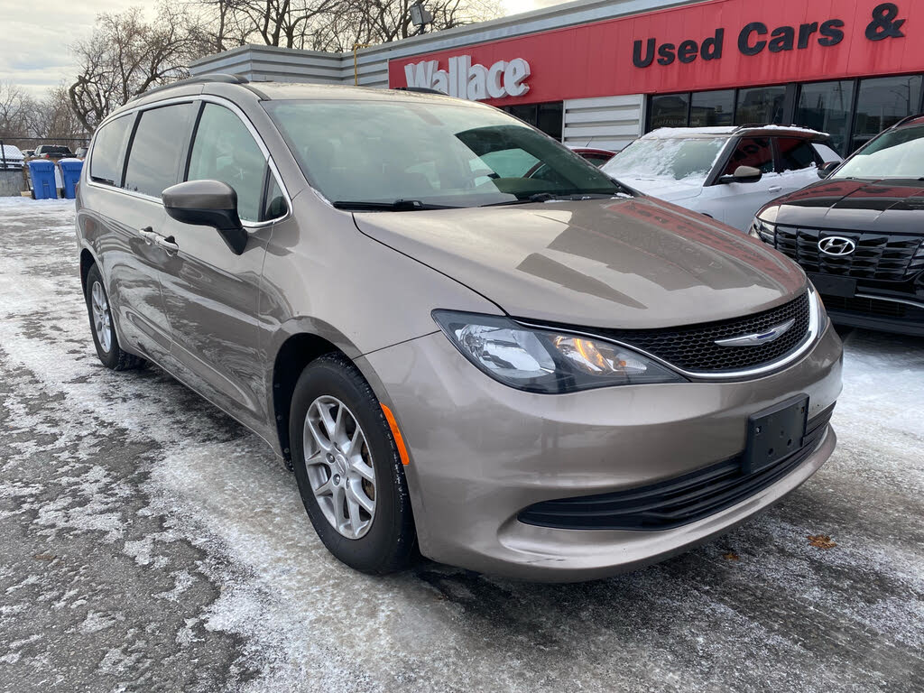 2018 Chrysler Pacifica Touring FWD