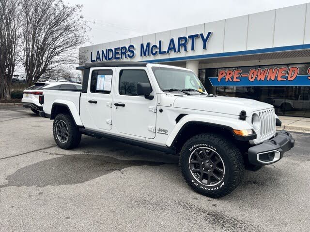 2022 Jeep Gladiator Overland Crew Cab 4WD