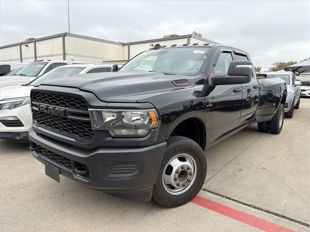 2023 RAM 3500 Tradesman Crew Cab LB DRW 4WD