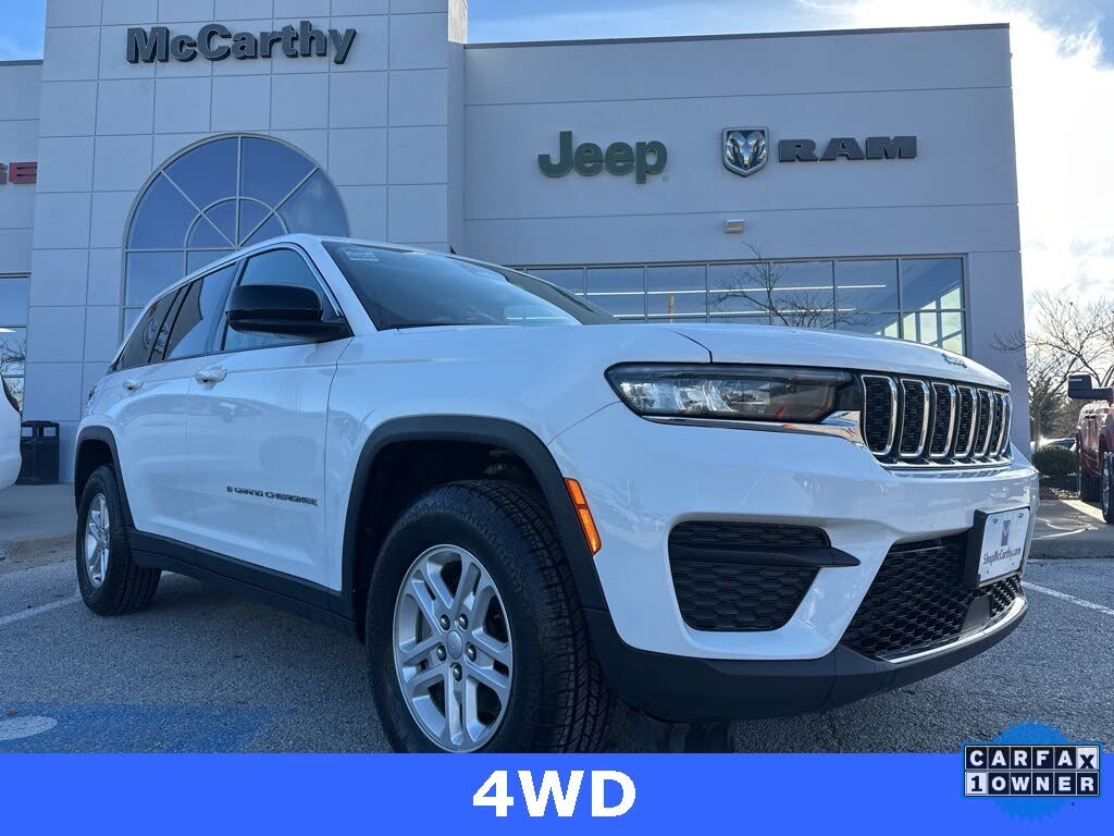2024 Jeep Grand Cherokee Laredo 4WD