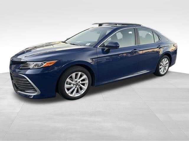2024 Toyota Camry LE FWD