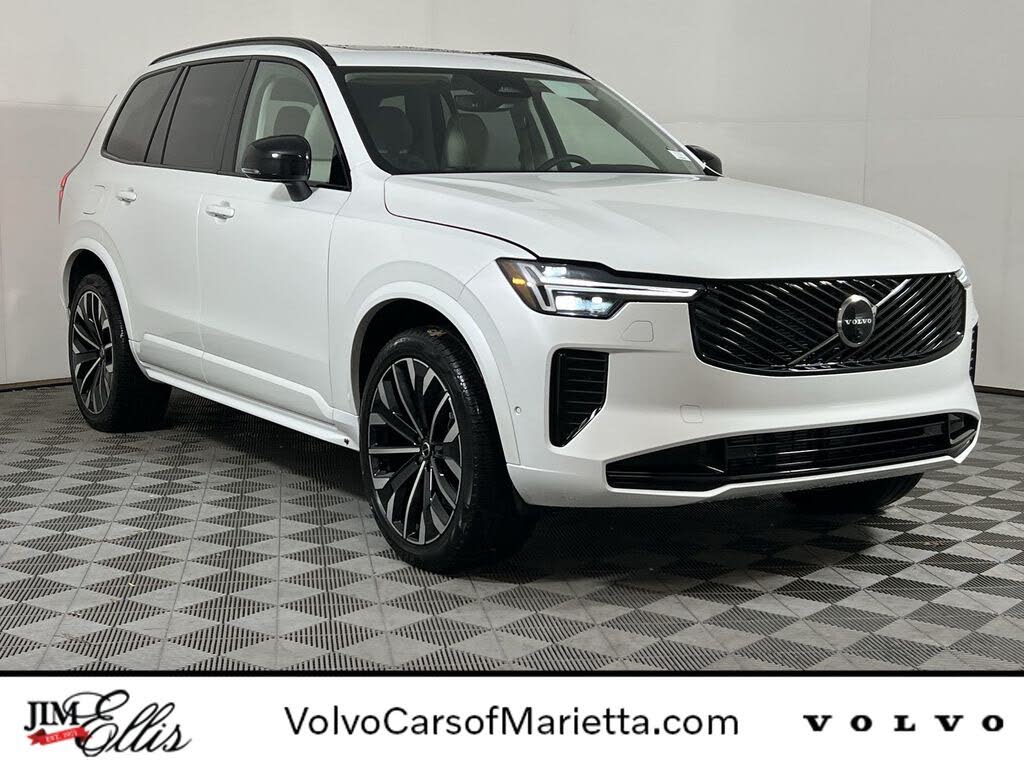 2026 Volvo XC90 B6 Ultra Dark 7-Passenger AWD