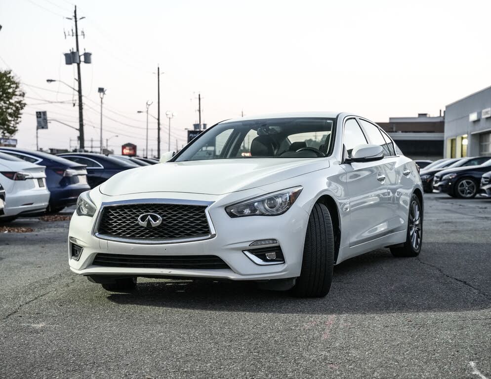2018 INFINITI Q50 2.0t Luxe AWD