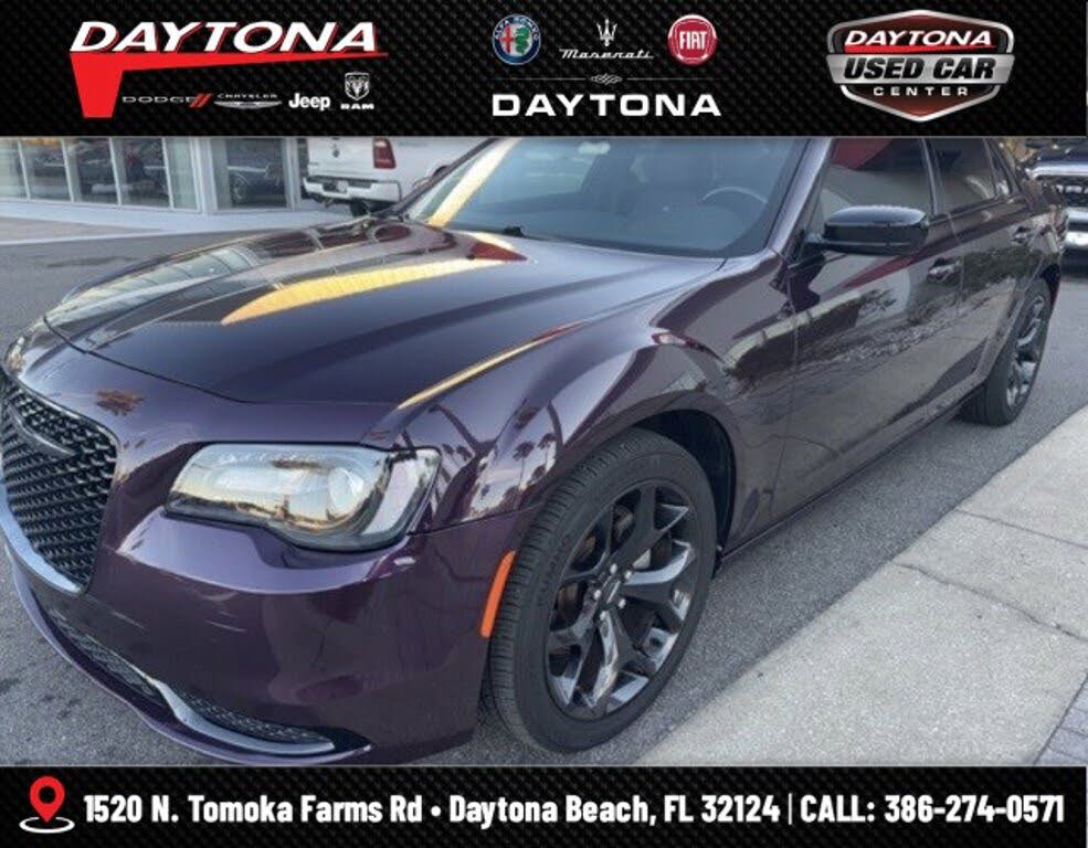 2021 Chrysler 300 Touring RWD