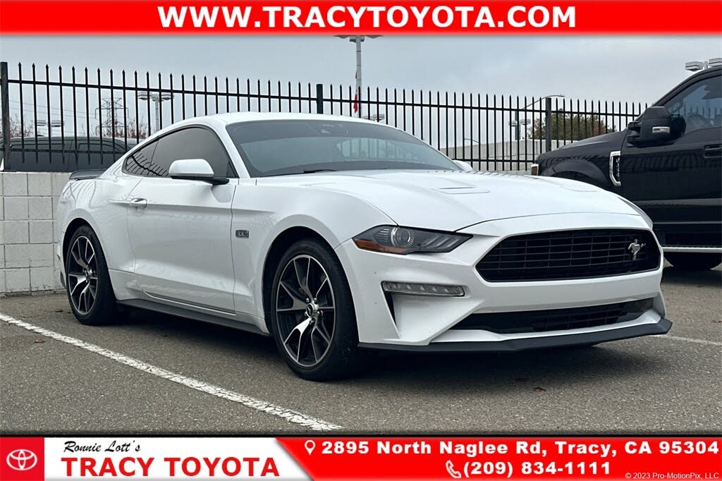 2021 Ford Mustang EcoBoost Coupe RWD