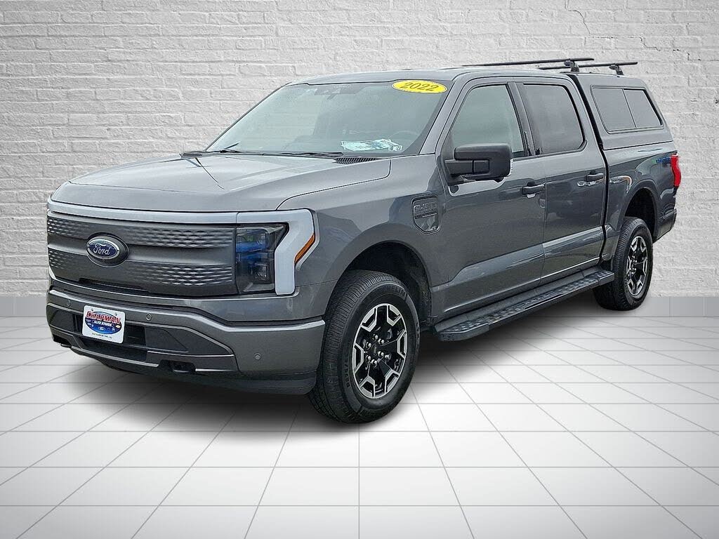 2022 Ford F-150 Lightning XLT SuperCrew AWD