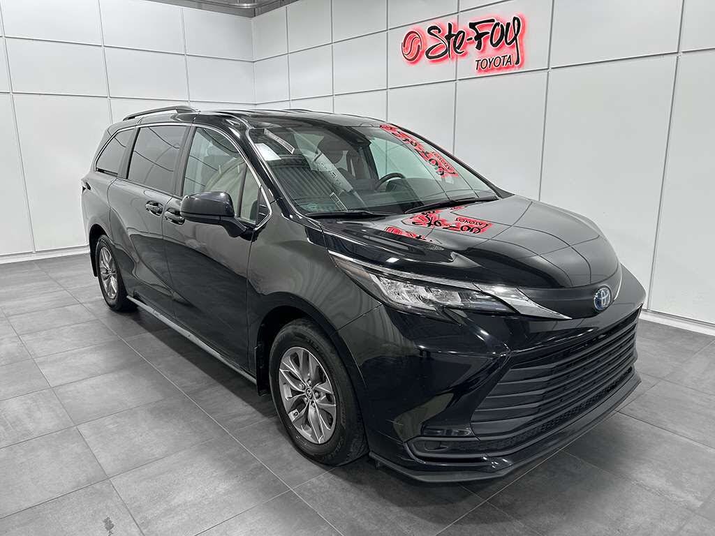 Toyota Sienna LE 8-Passenger FWD 2022