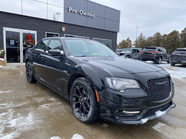 2023 Chrysler 300 Touring L AWD