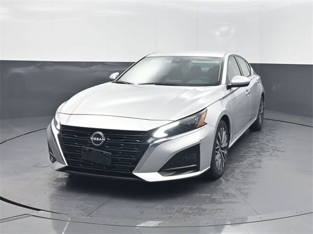 2023 Nissan Altima 2.5 SV FWD