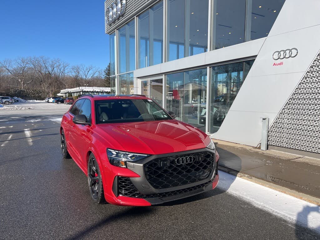 2025 Audi RS Q8 4.0T quattro Performance