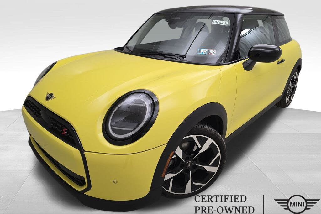 2025 MINI Cooper S Signature Trim 2-door Hatchback