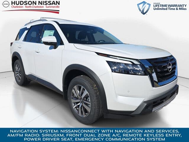 2025 Nissan Pathfinder SL FWD