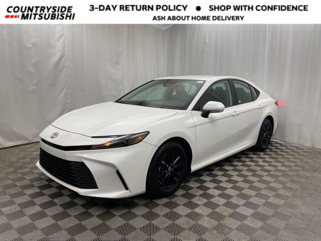 2025 Toyota Camry LE FWD
