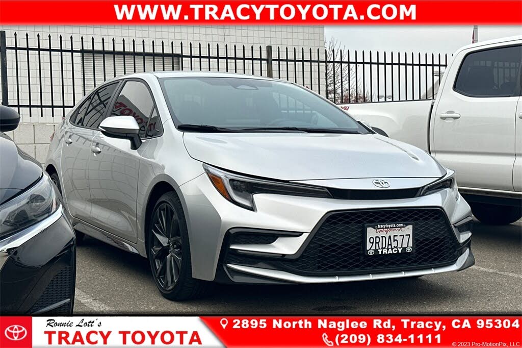 2025 Toyota Corolla SE FWD