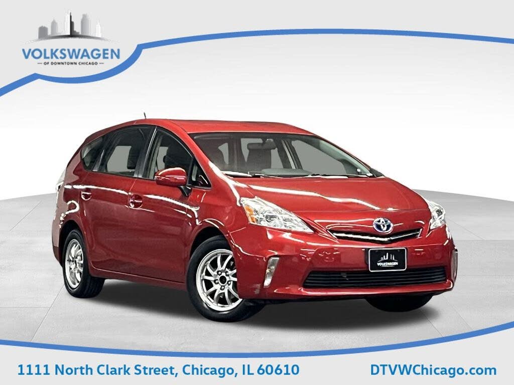 2014 Toyota Prius v Five FWD