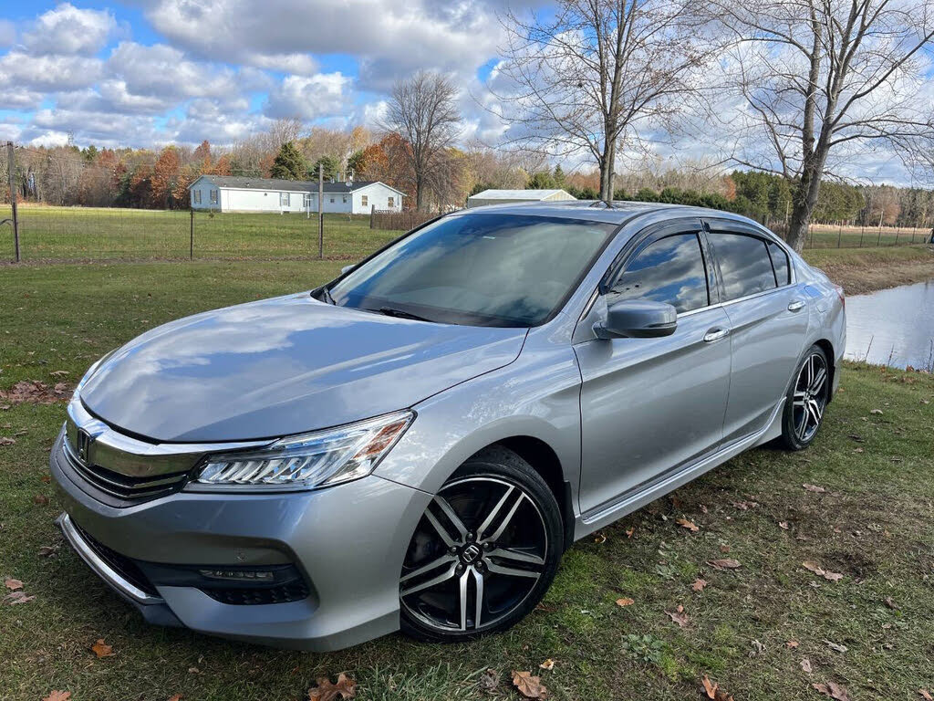 2017 Honda Accord Touring FWD