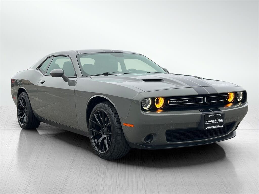 2018 Dodge Challenger SXT RWD
