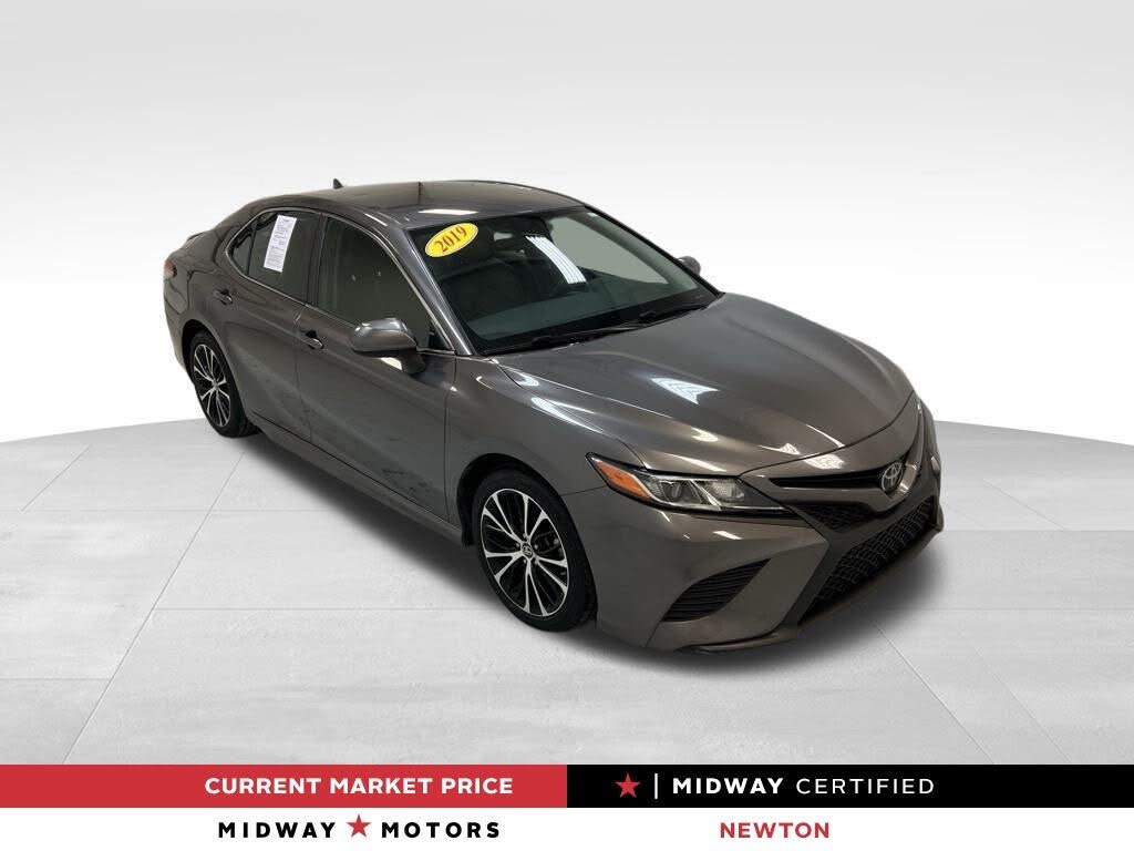 2019 Toyota Camry LE FWD