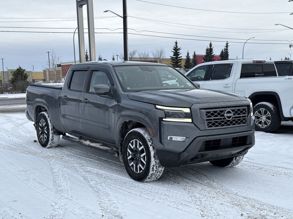 2022 Nissan Frontier SV Crew Cab LB 4WD