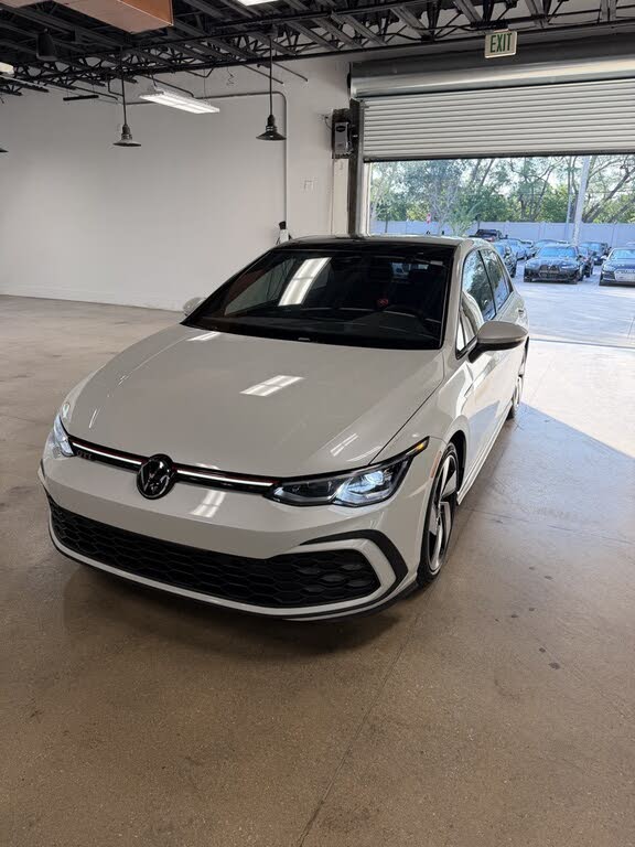 2022 Volkswagen Golf GTI 2.0T SE FWD