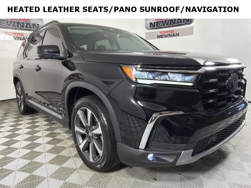 2023 Honda Pilot Touring FWD