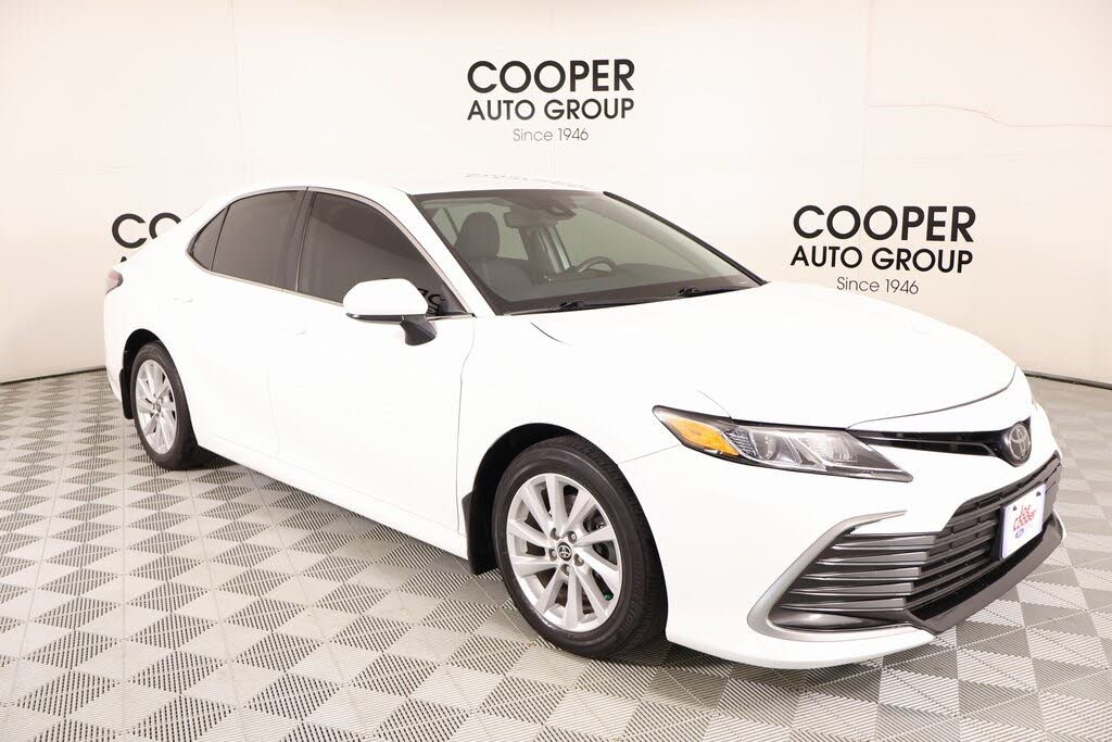 2023 Toyota Camry LE FWD