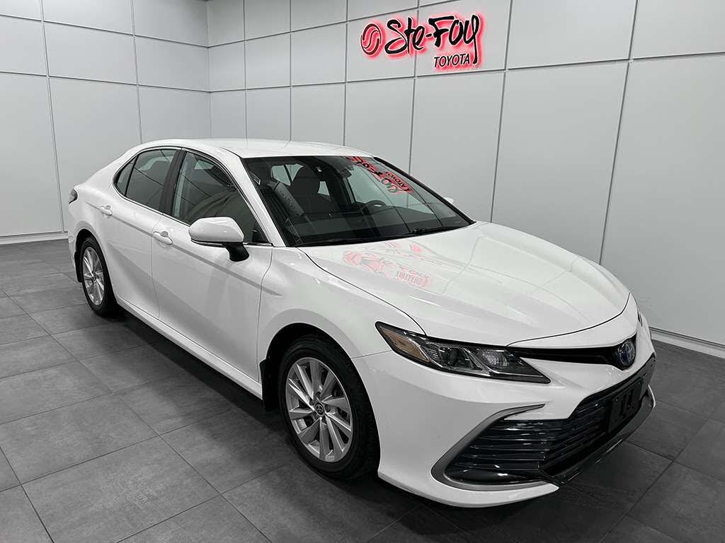 Toyota Camry Hybrid LE FWD 2023